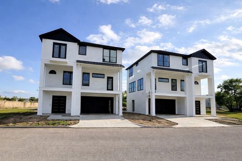 1716 Erin St, Houston, TX, 77009-4330 | Card Image