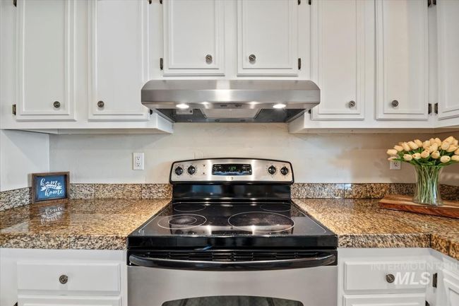 632 N Edgewood Ln, House other with 4 bedrooms, 2 bathrooms and 1 parking in Eagle ID | Image 8
