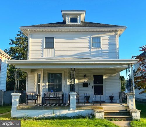 515 Mahoning St, Lehighton, PA, 18235-1329 | Card Image