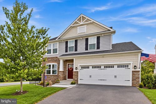 130 Emperor Dr, LAKE FREDERICK, VA, 22630-2247 | Card Image
