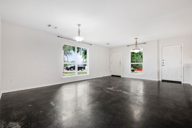 613 Broken Bow Dr, House other with 3 bedrooms, 2 bathrooms and 4 parking in Round Rock TX | Image 8