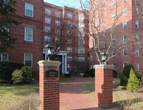 4p-76-36 113th St, Forest Hills, NY, 11375-6510 | Card Image