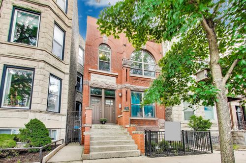 apt-2r-847 Damen Ave, Chicago, IL, 60622-8884 | Card Image