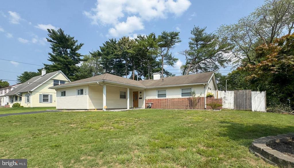 Somerset Dr, Willingboro, NJ 08046