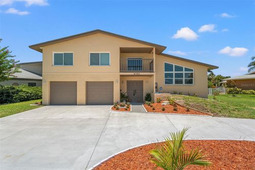 6780 Greenbrier Dr, Seminole, FL, 33777-4509 | Card Image