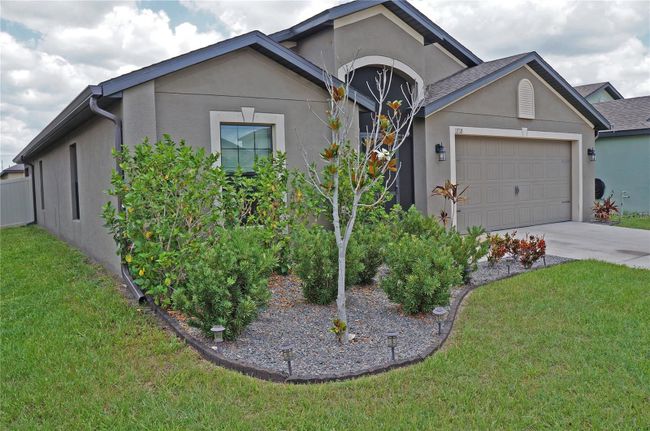 1718 Chatham Green Circle, House other with 4 bedrooms, 2 bathrooms and null parking in Ruskin FL | Image 2