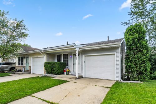 1110 Riverwood Dr, Algonquin, IL, 60102-3817 | Card Image