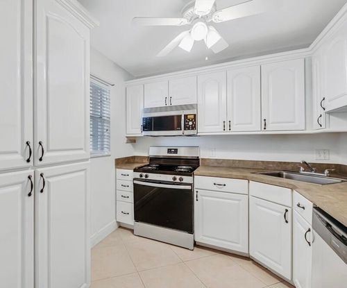 106-12013 Greenway Cir S, Royal Palm Beach, FL, 33411-2802 | Card Image