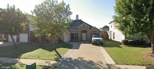 2823 Conrad Ln, Grand Prairie, TX, 75052-8532 | Card Image