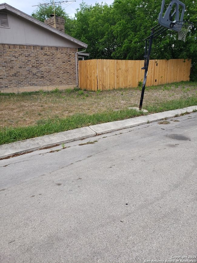 1502 Narcissus Blvd, House other with 3 bedrooms, 2 bathrooms and null parking in New Braunfels TX | Image 15