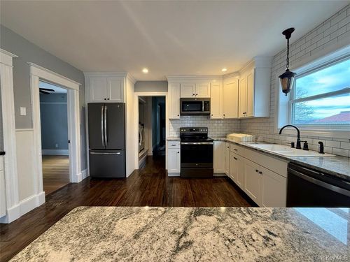 2-30 Delafield St, Poughkeepsie, NY, 12601-1707 | Card Image