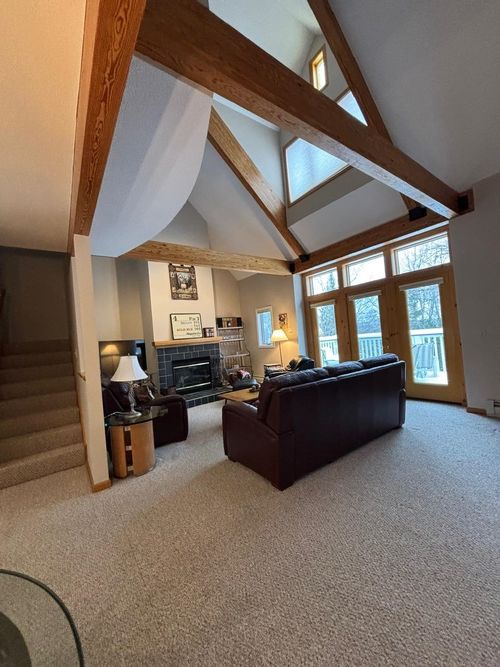 12-195 Mann Rd, Wilmington, VT, 05363-9711 | Card Image