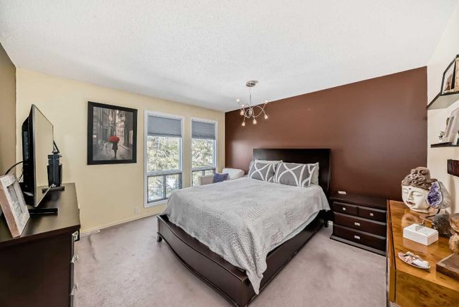 23 - 10457 19 Street Sw, Home with 3 bedrooms, 2 bathrooms and 2 parking in Calgary AB | Image 20