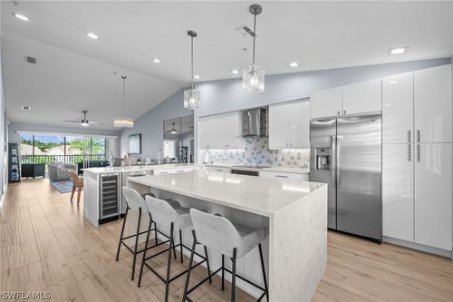 3-9035 Michael Circle, NAPLES, FL, 34113 | Card Image