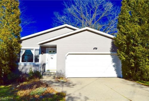 28 Shanafelt Ave, Tallmadge, OH, 44278-2739 | Card Image