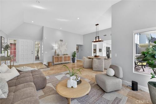 111 W Yale, Irvine, CA, 92604 | Card Image