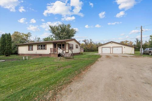 17995 83rd St Se, Wahpeton, ND, 58075-9521 | Card Image