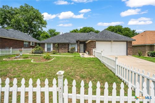 406 Gina Dr, Harker Heights, TX, 76548-6087 | Card Image