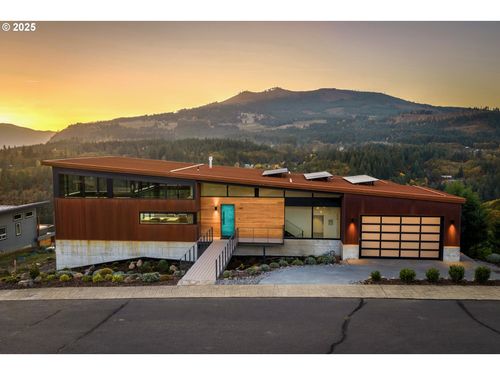 1421 Sterling Ct, White Salmon, WA, 98672-1920 | Card Image