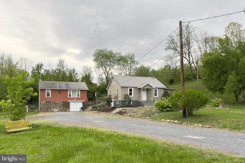 95 N Greenview Rd, SCHUYLKILL HAVEN, PA, 17972-9795 | Card Image