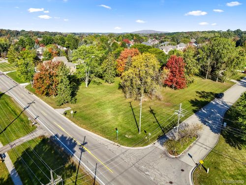 48100 Powell Rd, Plymouth, MI, 48170-2812 | Card Image