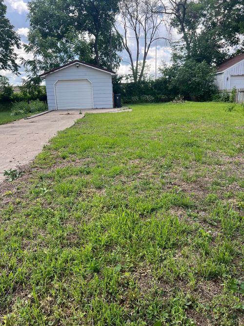 809 South Ave, North Mankato, MN, 56003-3641 | Card Image