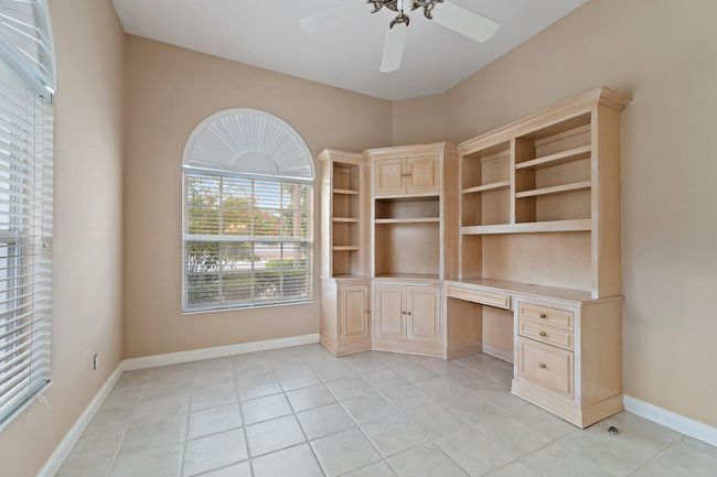 8120 Se Paurotis Ln, House other with 3 bedrooms, 3 bathrooms and null parking in Hobe Sound FL | Image 11