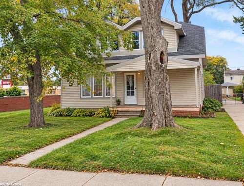 7594 Stephens Road, Center Line, MI, 48015 | Card Image