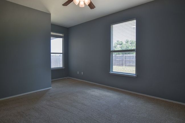 564 Moonwalker Trl, House other with 3 bedrooms, 2 bathrooms and 2 parking in Buda TX | Image 27