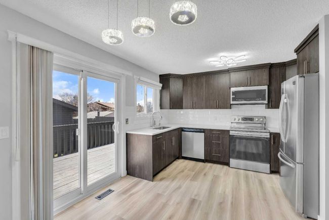 201 Templemont Drive Ne, Home with 4 bedrooms, 2 bathrooms and 3 parking in Calgary AB | Image 19