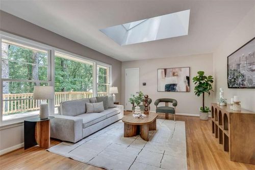 2774 Overlook Dr Ne, Atlanta, GA, 30345-2058 | Card Image