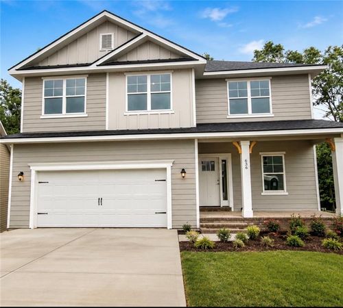 636 Bald Ridge Cir, Demorest, GA, 30535-5570 | Card Image