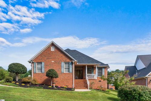 172 Roberts Meadow Loop, Spartanburg, SC, 29307-3166 | Card Image