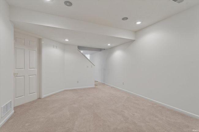 1722 Cobblestone Blvd, Condo with 3 bedrooms, 3 bathrooms and null parking in Elkhart IN | Image 26