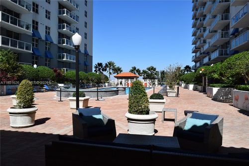 apt-711-5091 Nw 7th St, Miami, FL, 33126-3473 | Card Image