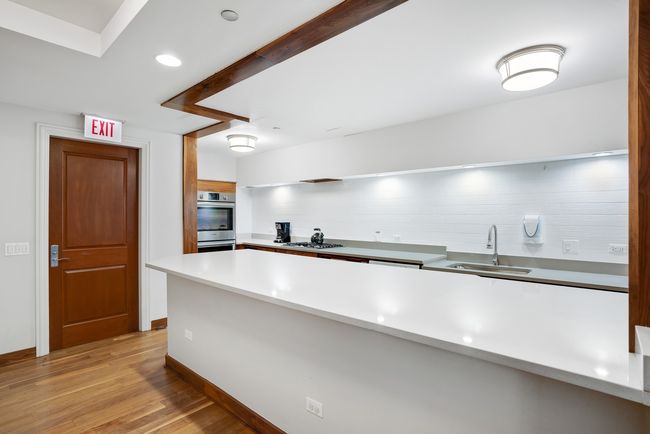 APT-807 - 530 N Lake Shore Dr, Condo with 2 bedrooms, 2 bathrooms and 1 parking in CHICAGO IL | Image 31