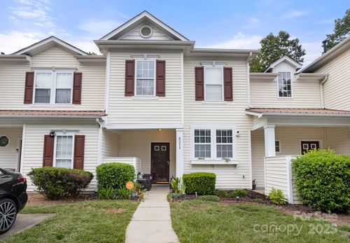 8211 Carob Tree Ln, Charlotte, NC, 28215-7149 | Card Image