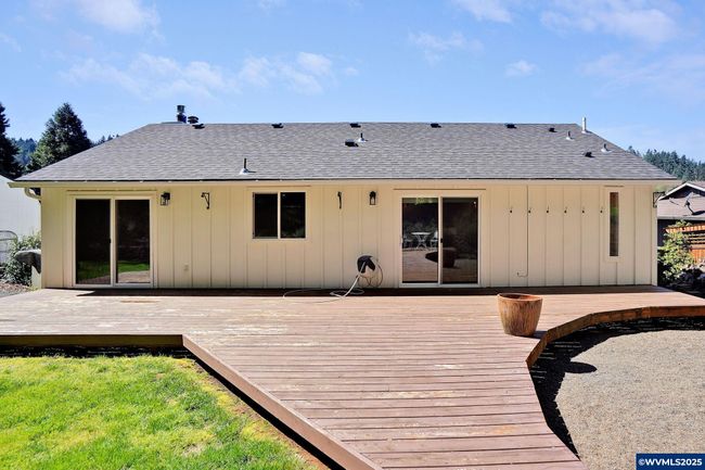 241 Silver Loop, House other with 4 bedrooms, 3 bathrooms and null parking in Silverton OR | Image 44