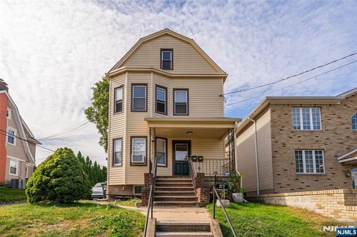 27 Monsignor Owens Pl, Nutley, NJ, 07110-3711 | Card Image