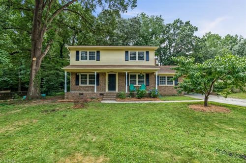 1704 Littlejohn Ct, Burlington, NC, 27217-8724 | Card Image