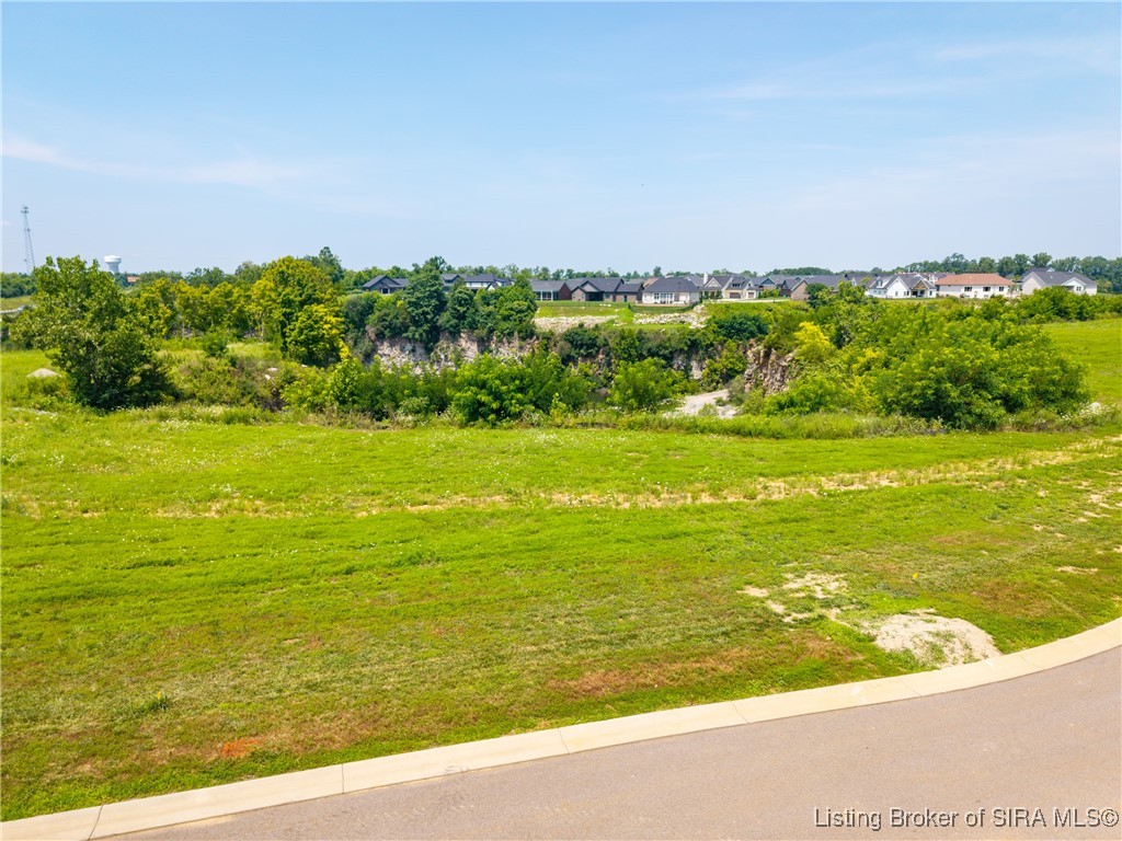 Land in Jeffersonville
