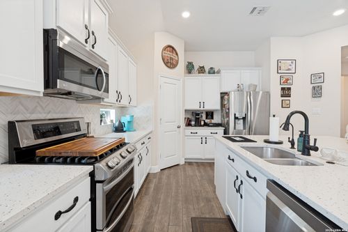 10315 Owl Woods, Schertz, TX, 78154-2868 | Card Image