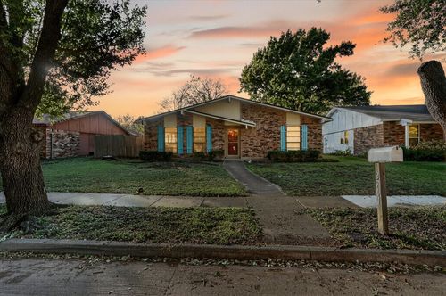 2701 Emberwood Dr, Garland, TX, 75043-6049 | Card Image