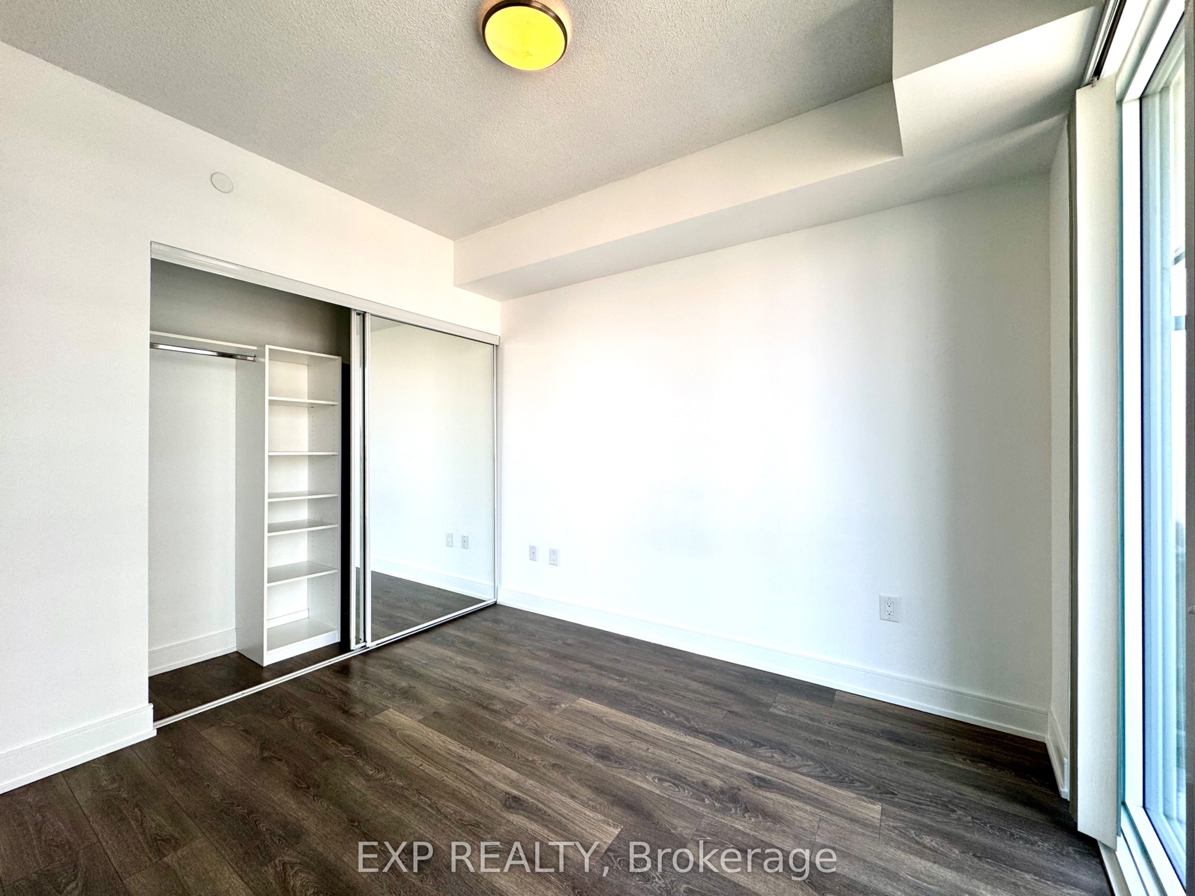 Residential Lease in Toronto C08 5