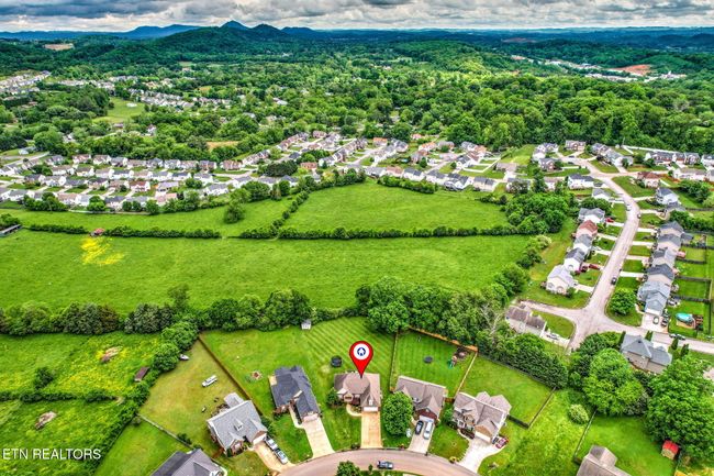 5699 Autumn Creek Dr, House other with 3 bedrooms, 2 bathrooms and null parking in Knoxville TN | Image 34
