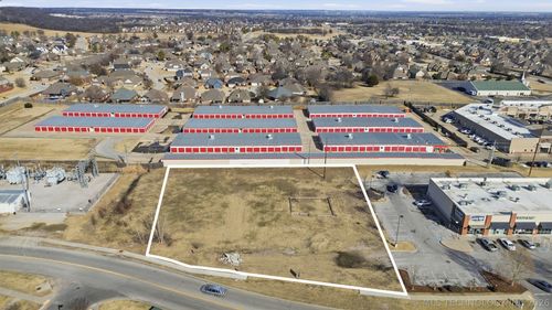 800 E Hillside Dr, Broken Arrow, OK, 74012-2307 | Card Image