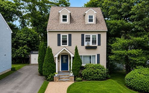 14 Loyola Cir, Boston, MA, 02132-3000 | Card Image