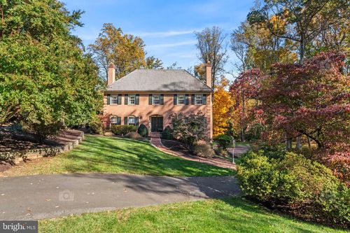 1175 Daleview Dr, MCLEAN, VA, 22102-1513 | Card Image