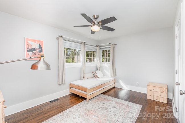 4301 Acorn St, House other with 3 bedrooms, 2 bathrooms and null parking in Charlotte NC | Image 15