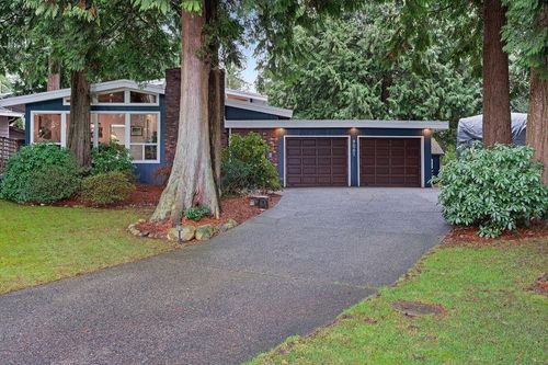 9061 Collings Way, Delta, BC, V4C7G1 | Card Image